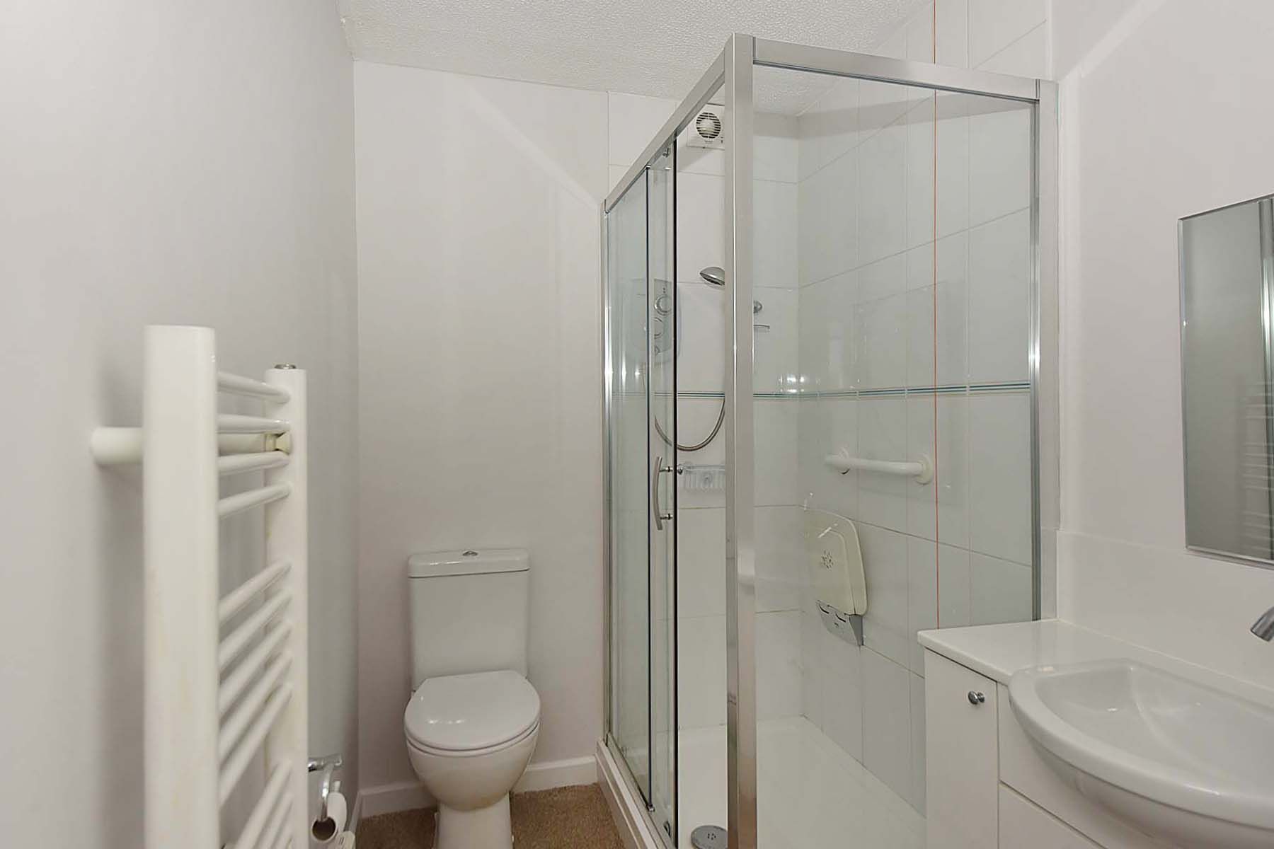 1 bedroom  For Sale