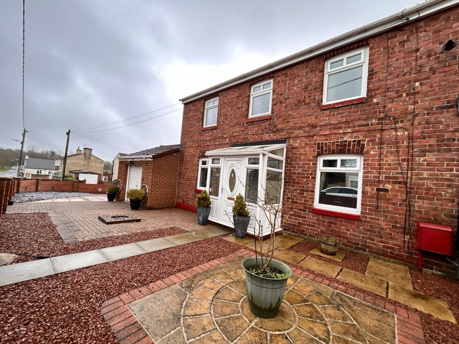 3 bedroom Semi-Detached For Sale