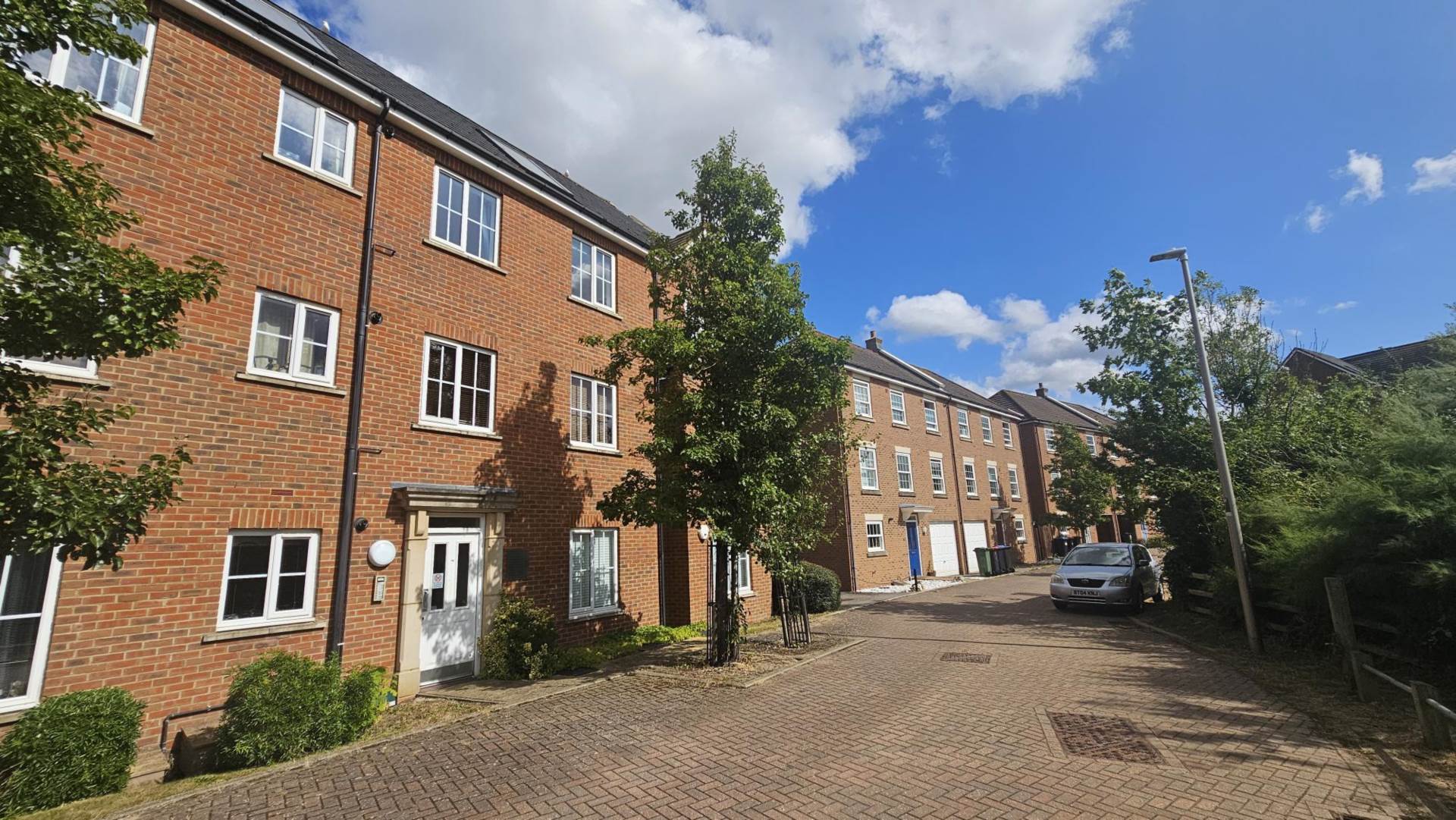 2 bedroom Apartment Let