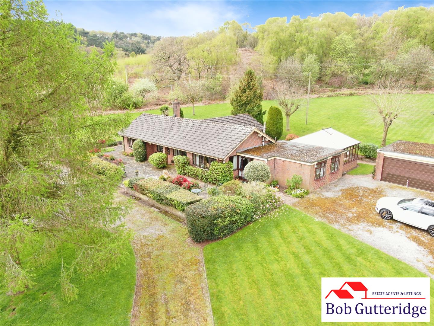 3 bedroom Detached House SSTC