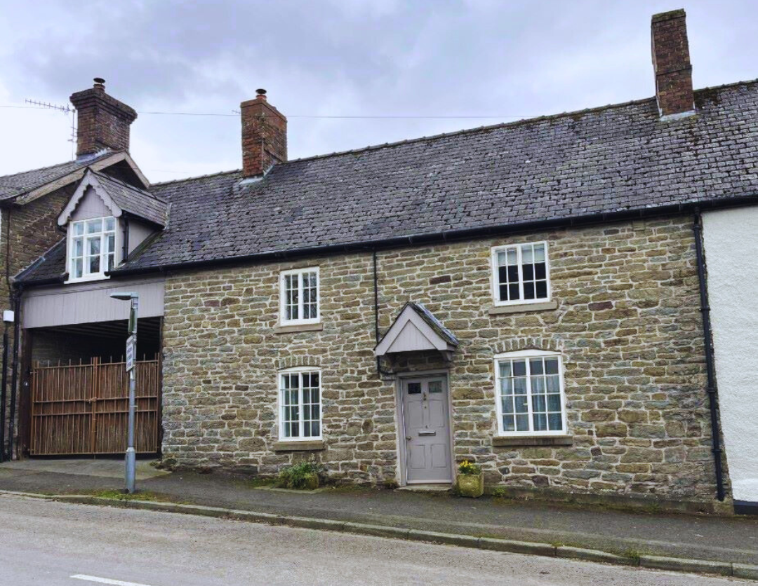 6 bedroom Terraced For Sale