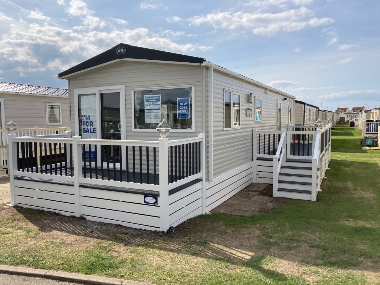 2 bedroom Static Home For Sale
