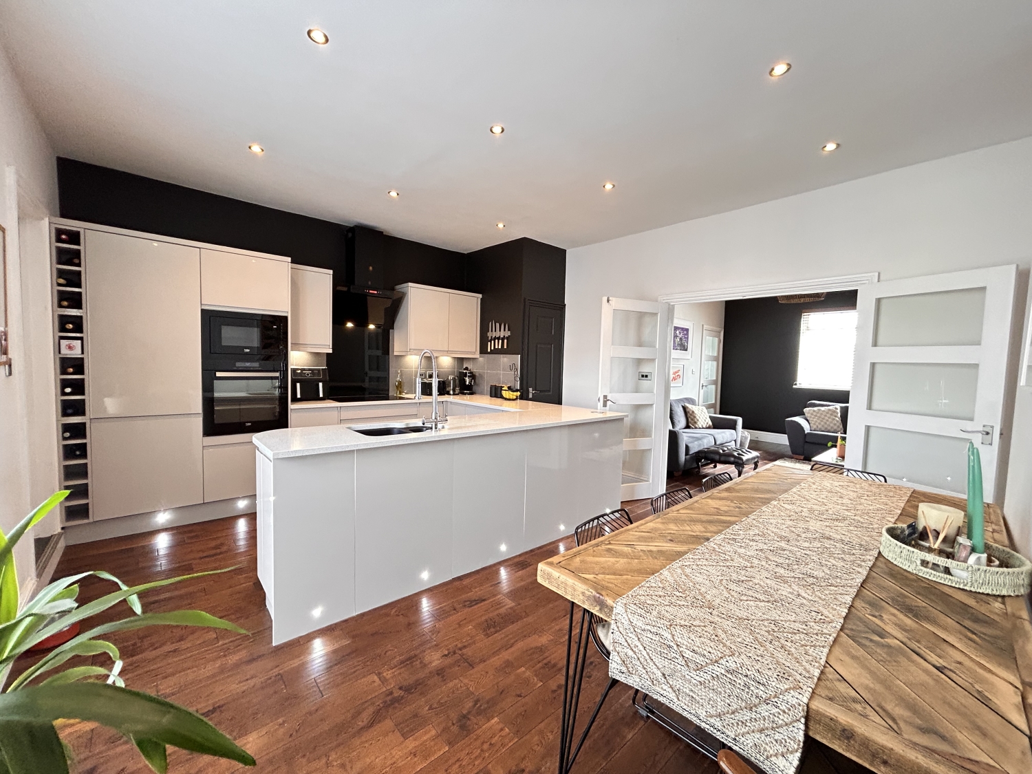 3 bedroom Terraced Under Offer