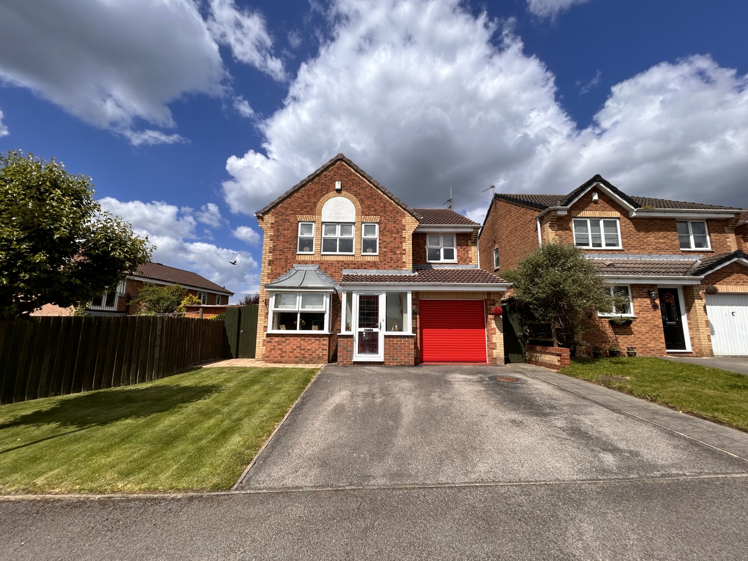 4 bedroom Detached Under Offer