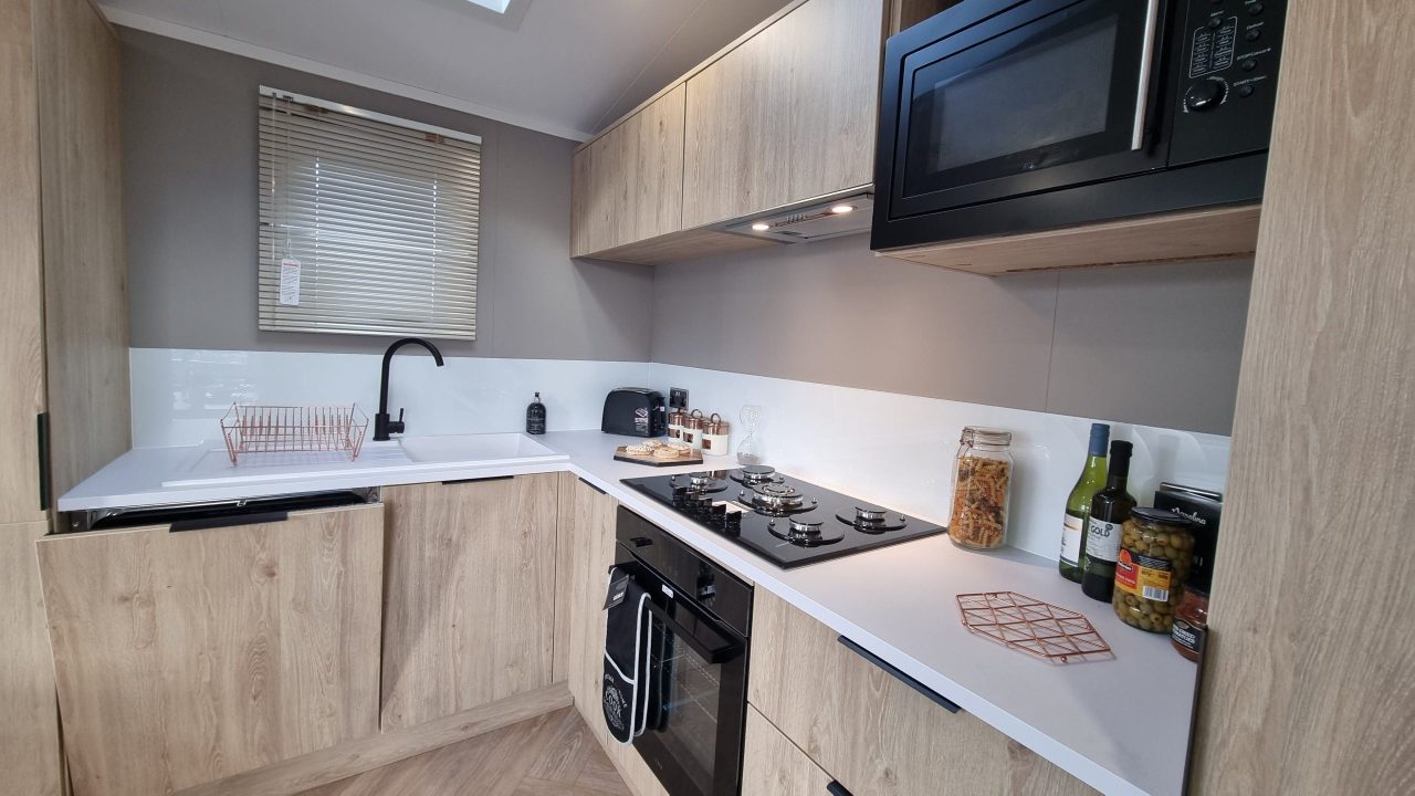 2 bedroom Static Home For Sale