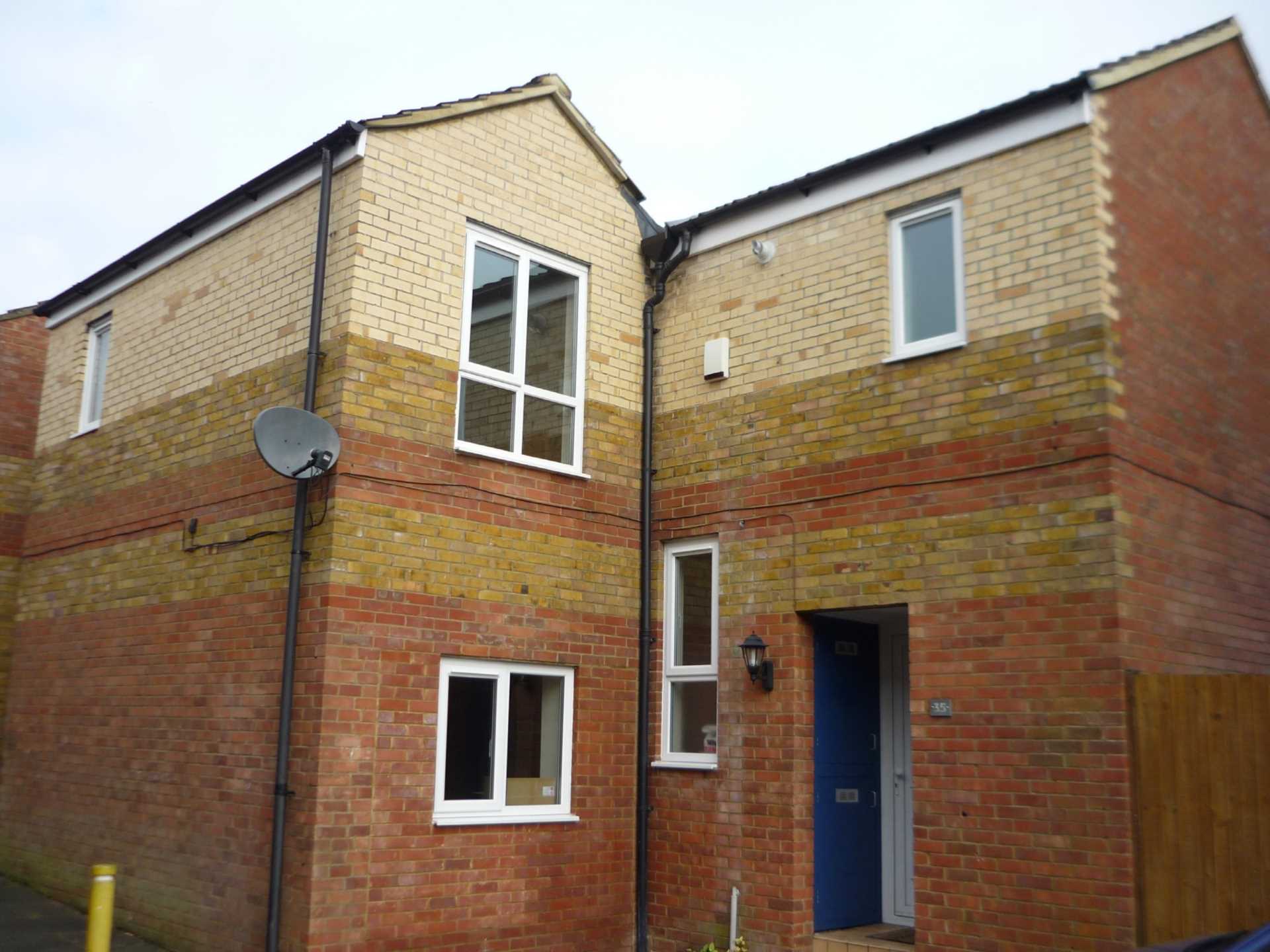 1 bedroom Apartment Let