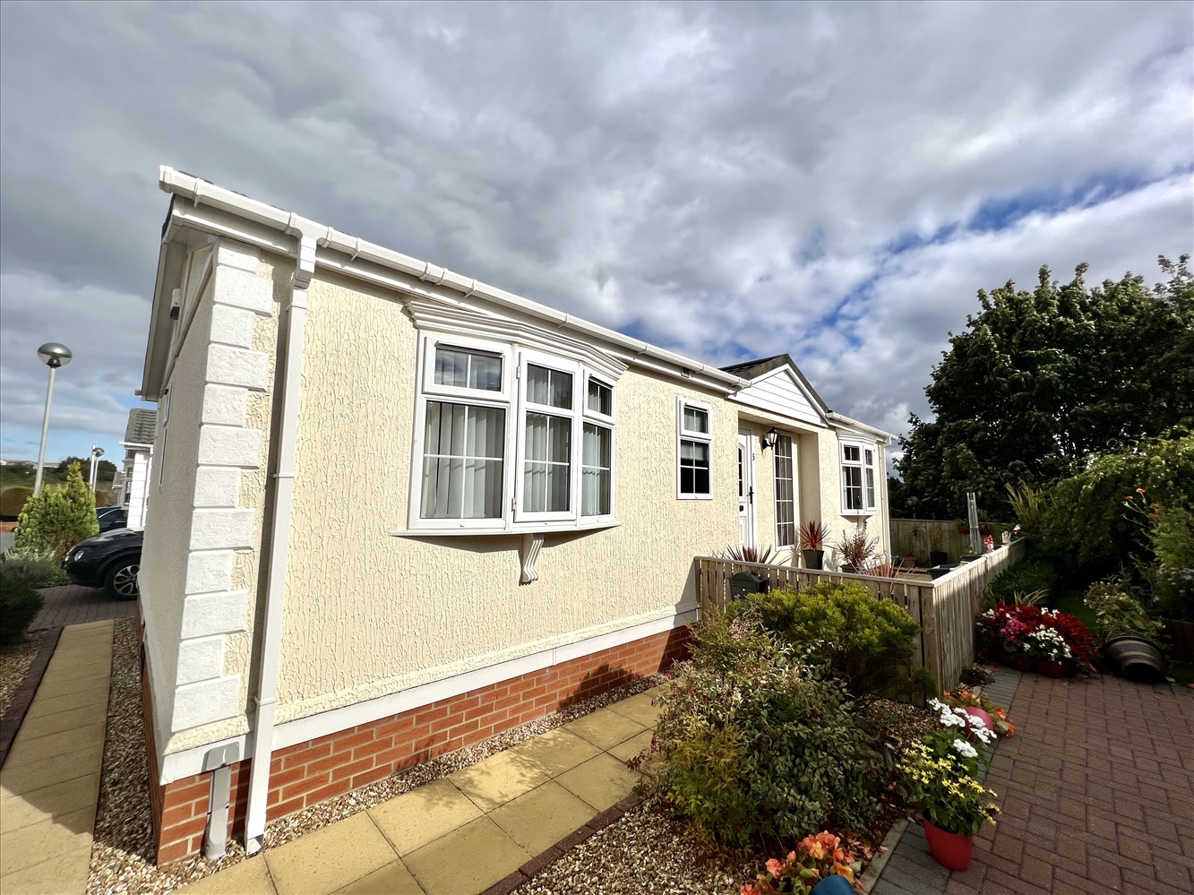 2 bedroom Detached For Sale