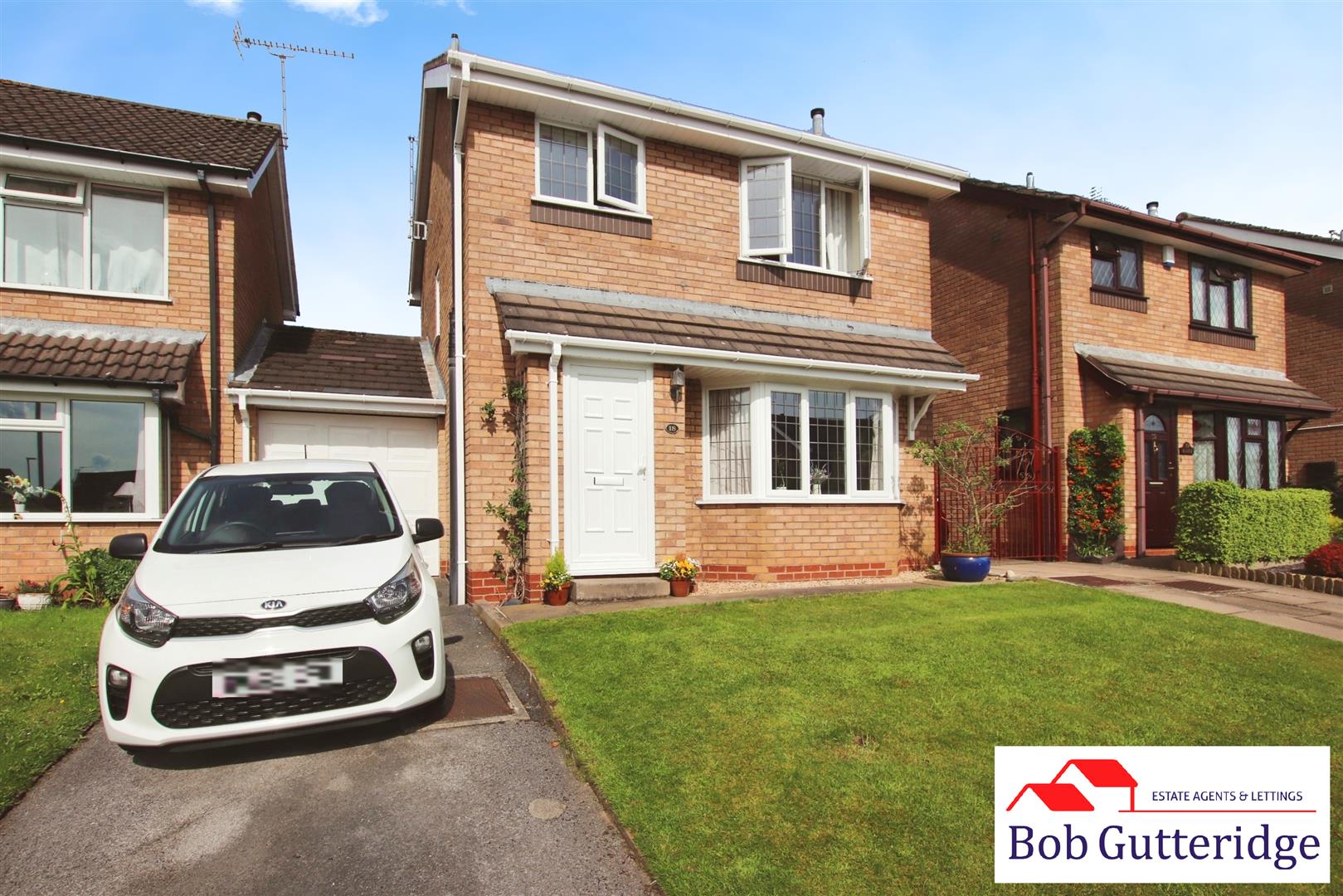 3 bedroom Detached House For Sale
