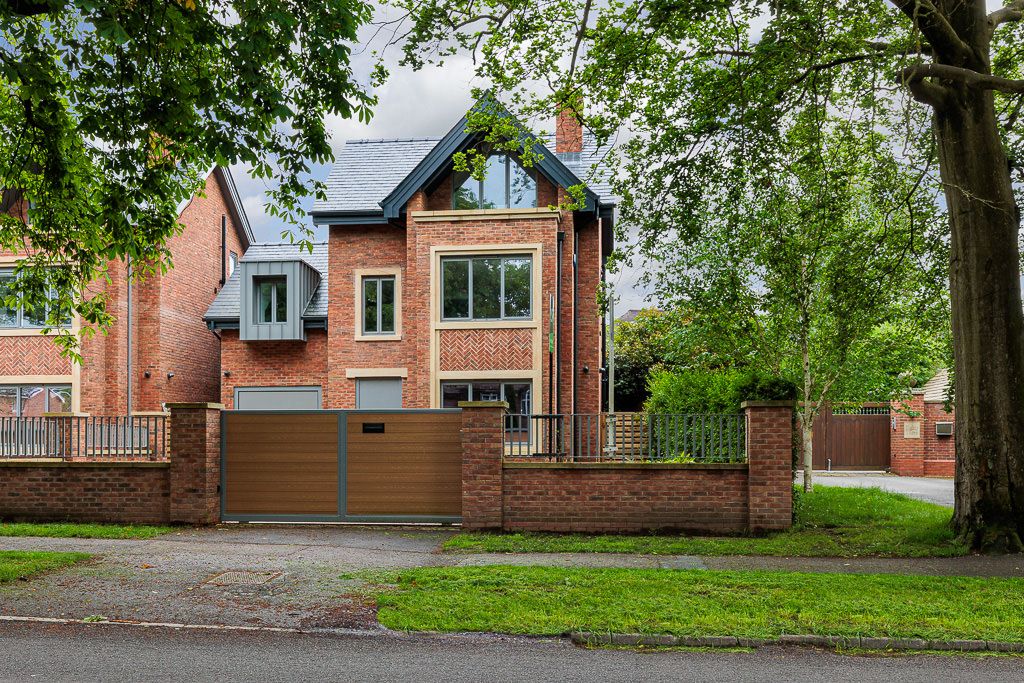 5 bedroom House SSTC