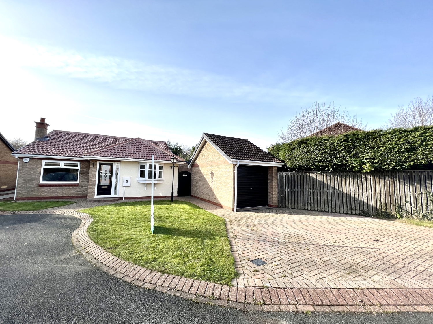 2 bedroom Detached Under Offer