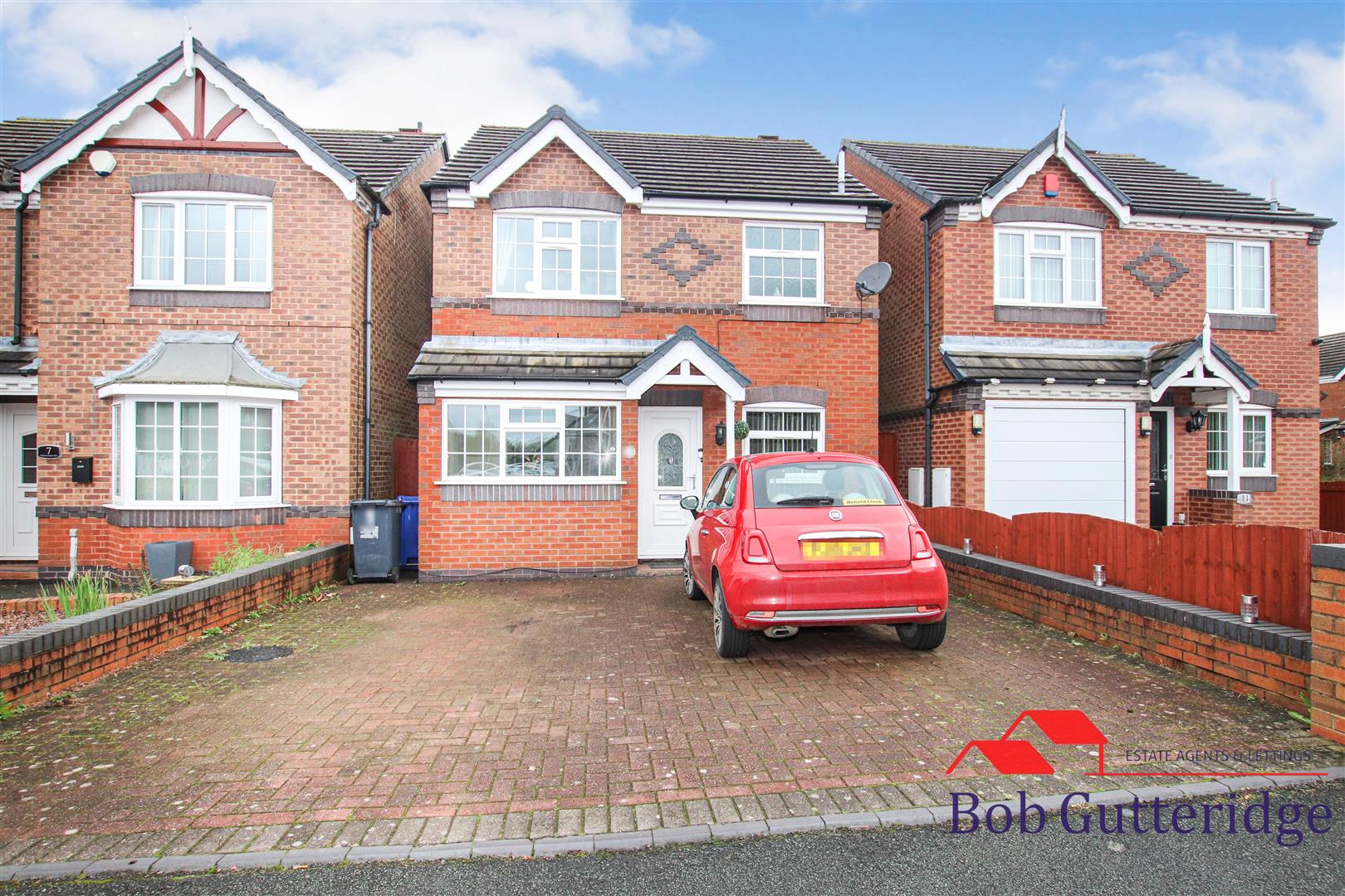 3 bedroom Detached house SSTC