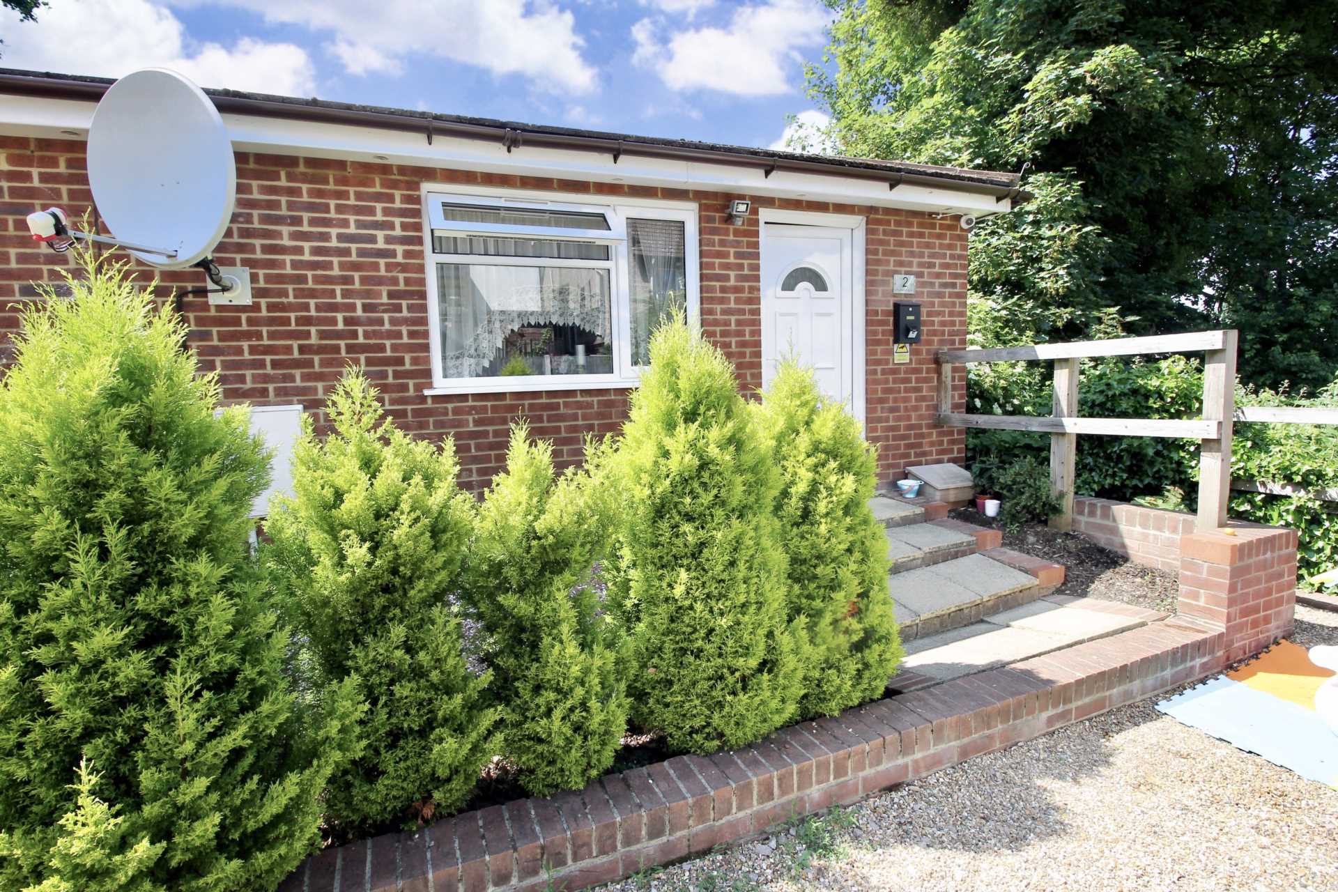 1 bedroom Bungalow Let