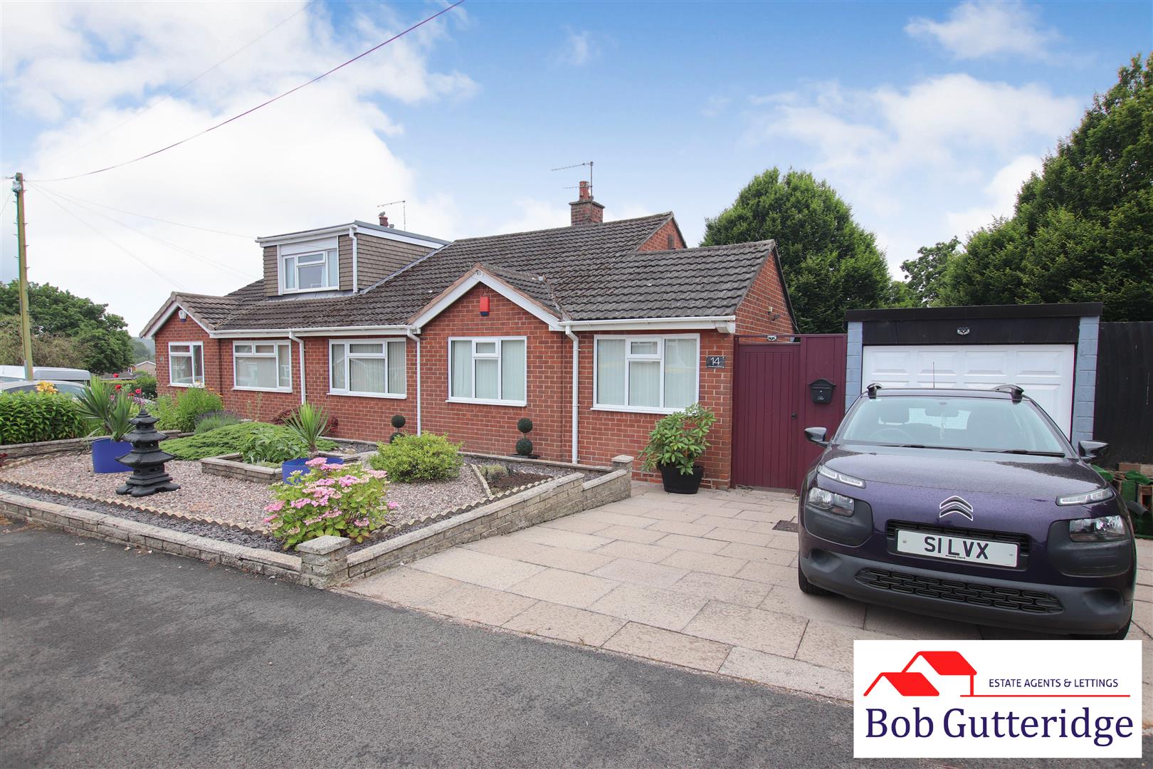 3 bedroom Semi-detached house SSTC