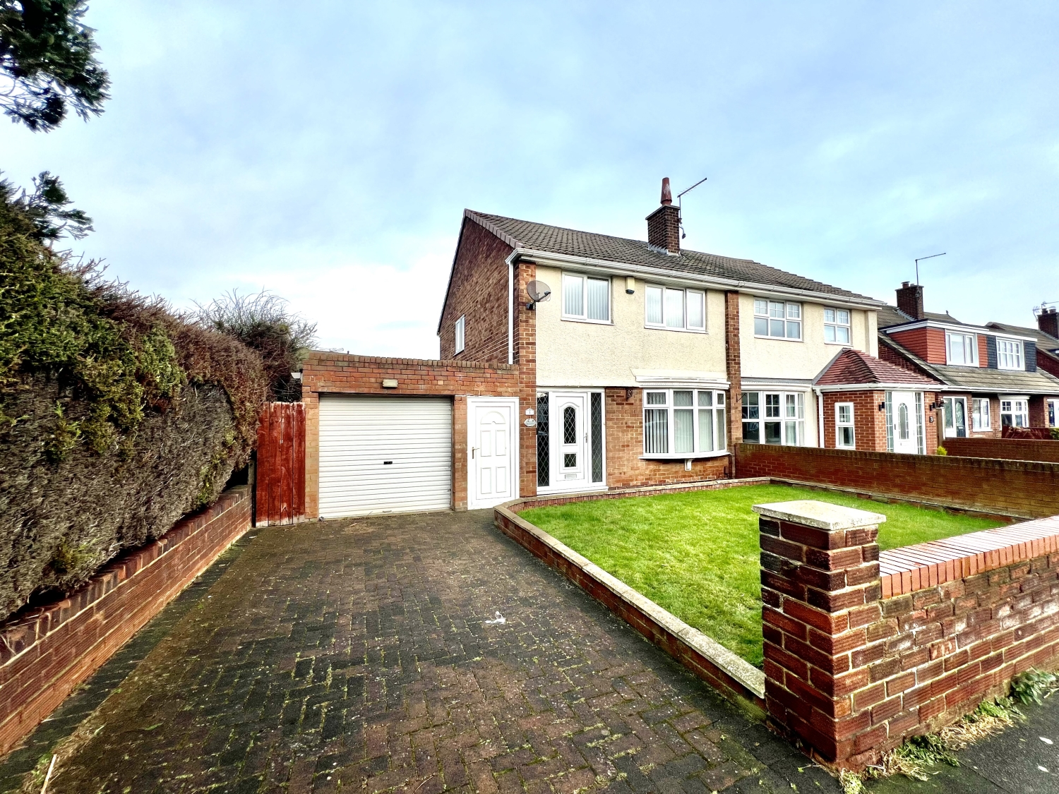3 bedroom Semi-Detached Under Offer