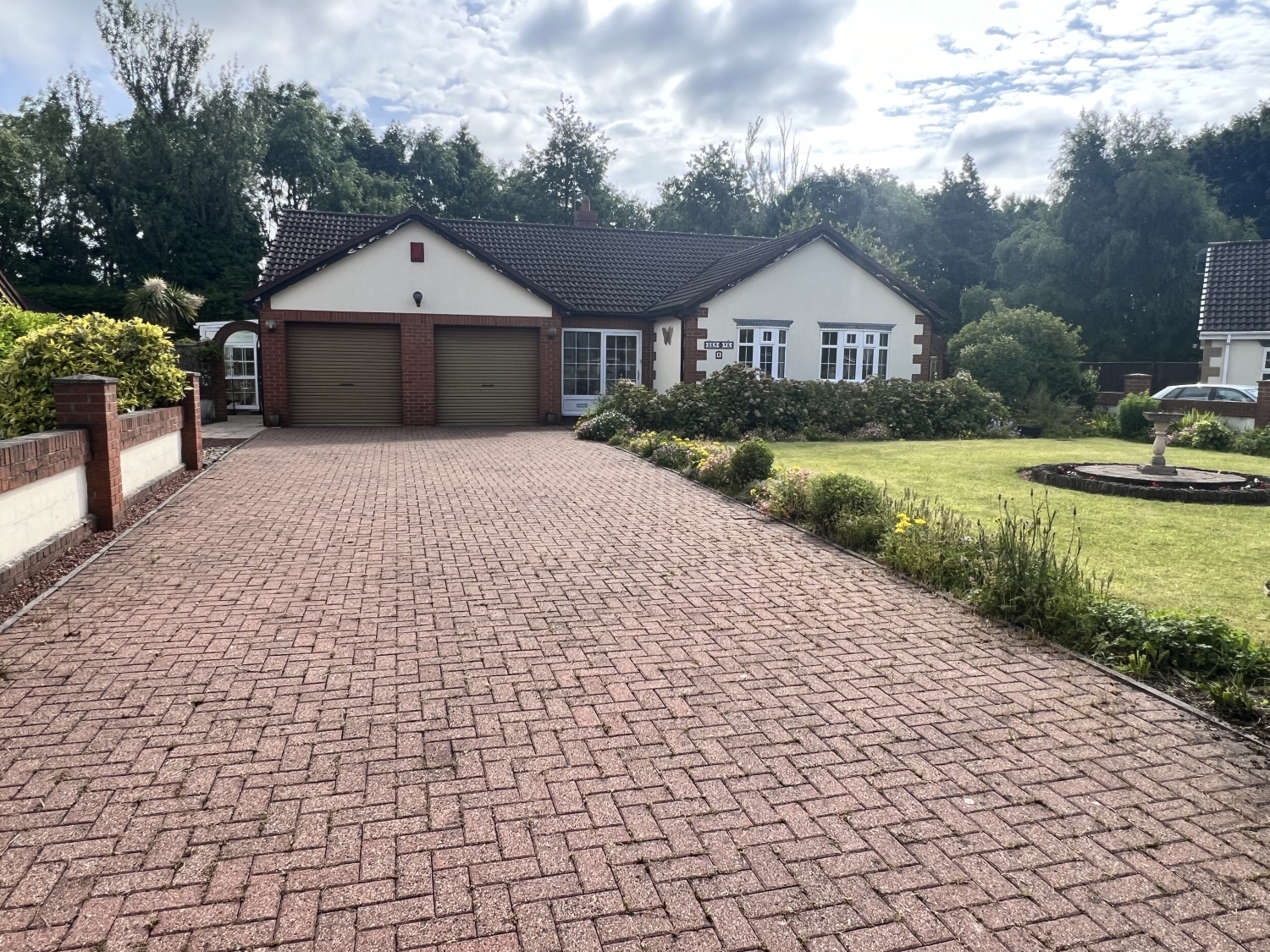 3 bedroom Detached For Sale