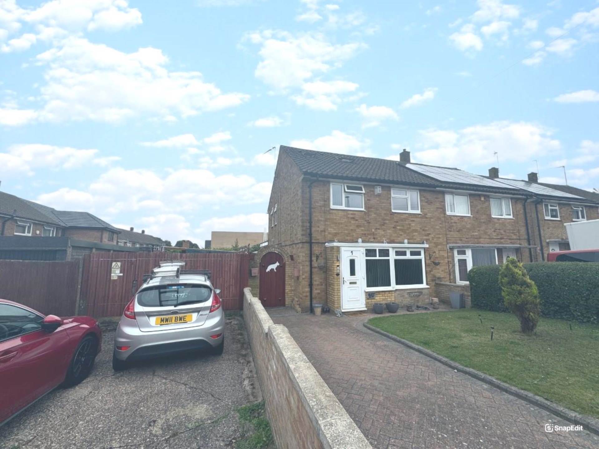 4 bedroom Semi-Detached House Sold
