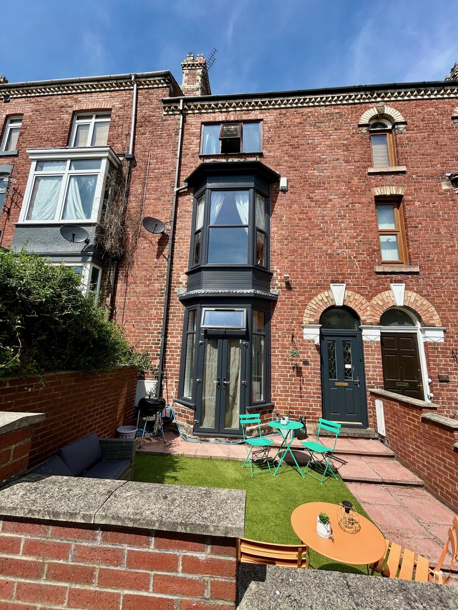 4 bedroom Terraced House For Sale