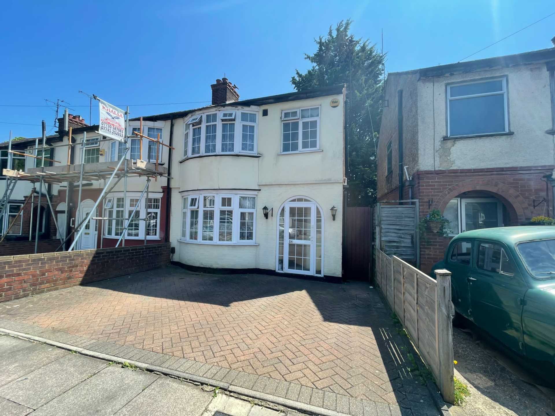 3 bedroom End of Terrace House Sold
