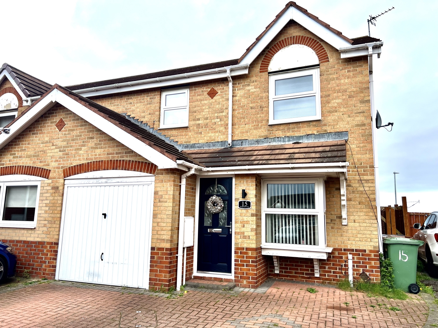 3 bedroom Semi-Detached For Sale