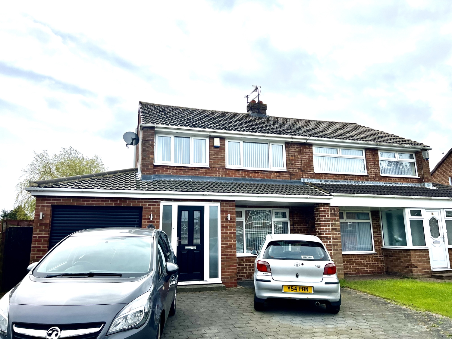 3 bedroom Semi-Detached Under Offer