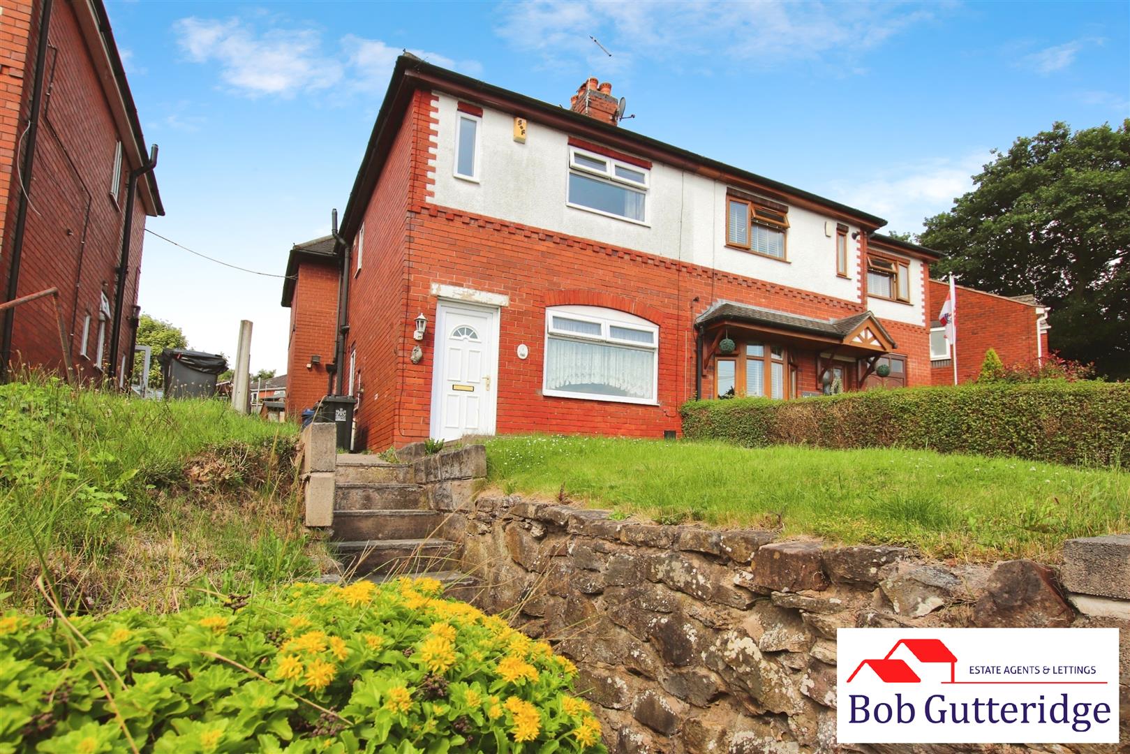 3 bedroom Semi-detached house SSTC