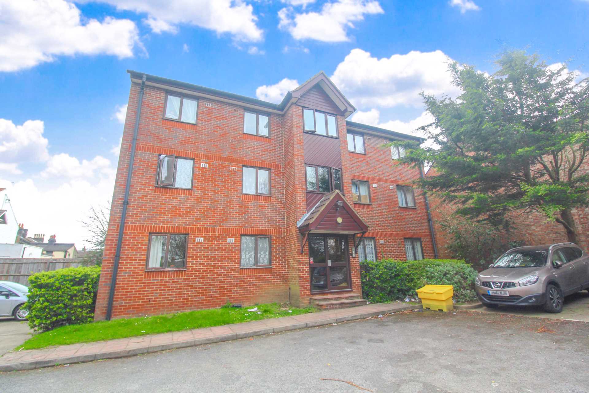 2 bedroom Apartment For Sale