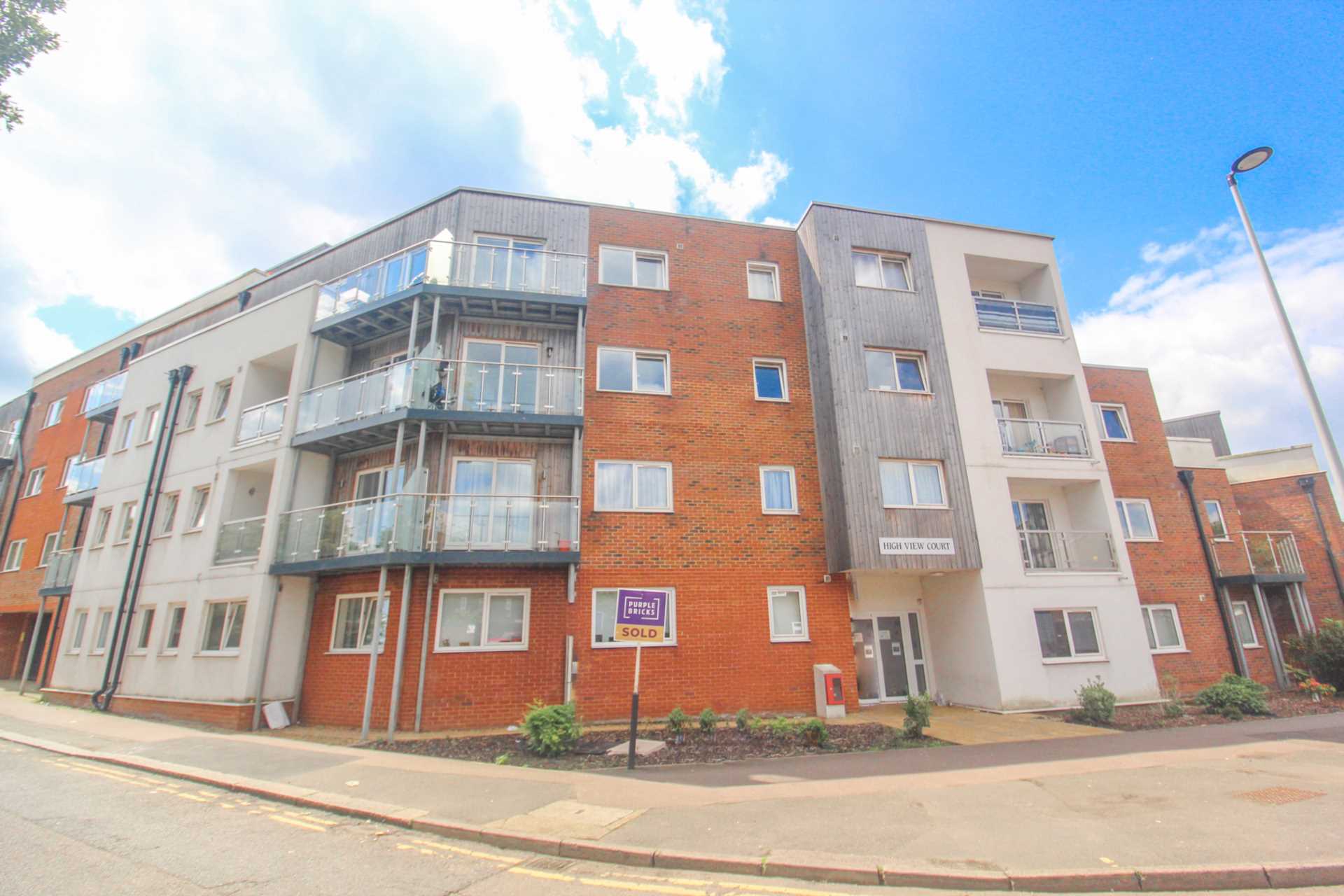 1 bedroom Apartment For Sale
