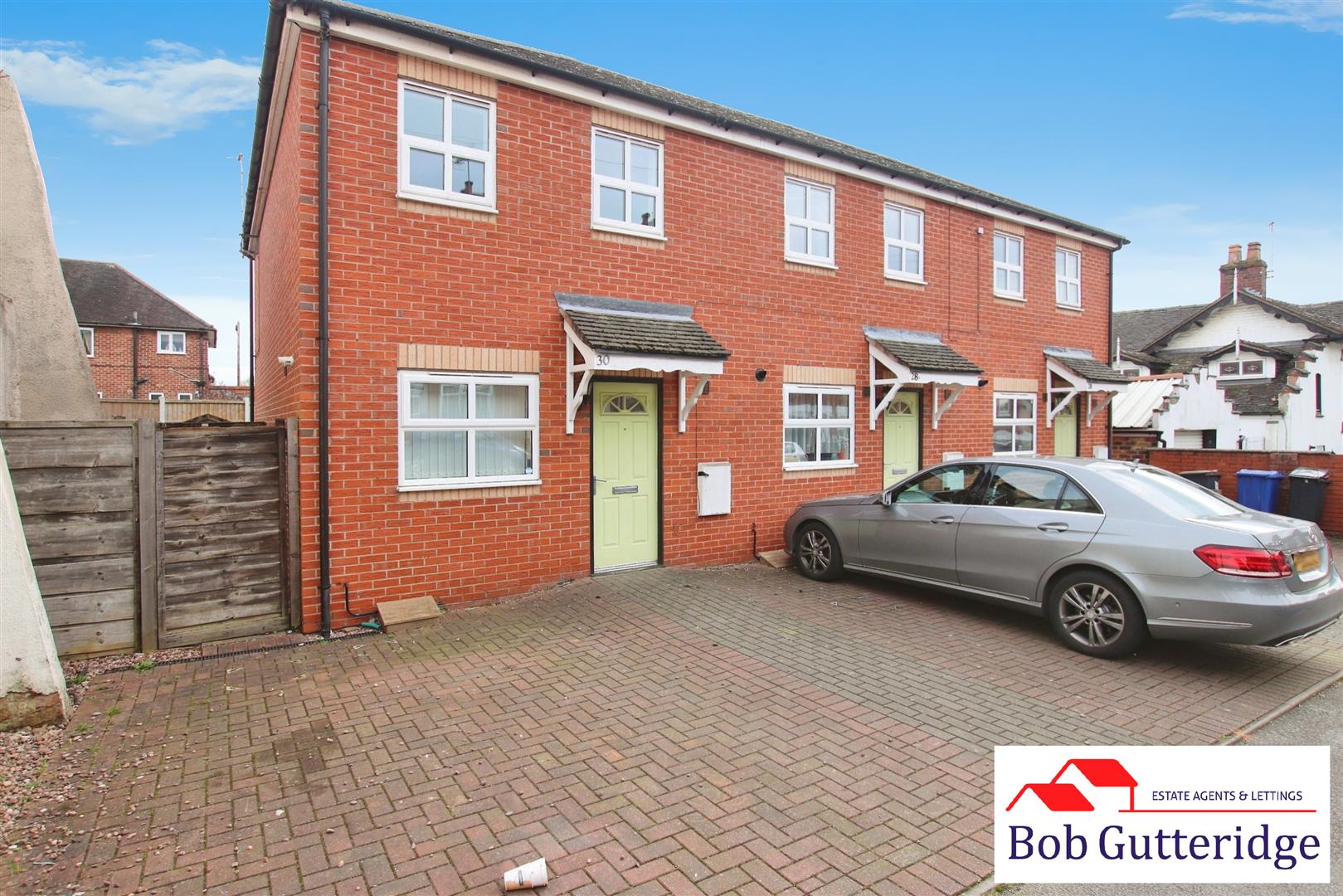3 bedroom Terraced House SSTC