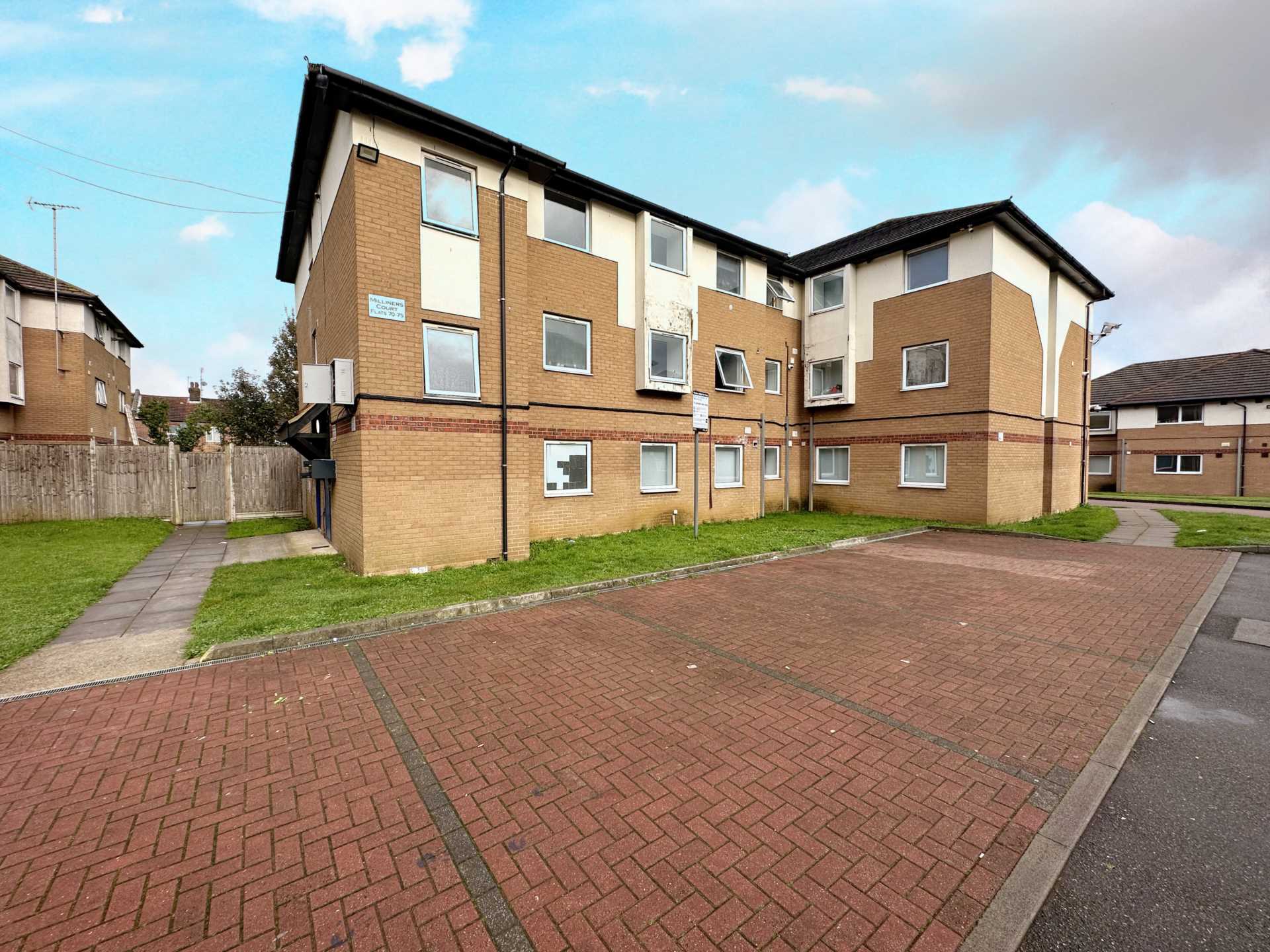 1 bedroom Apartment For Sale