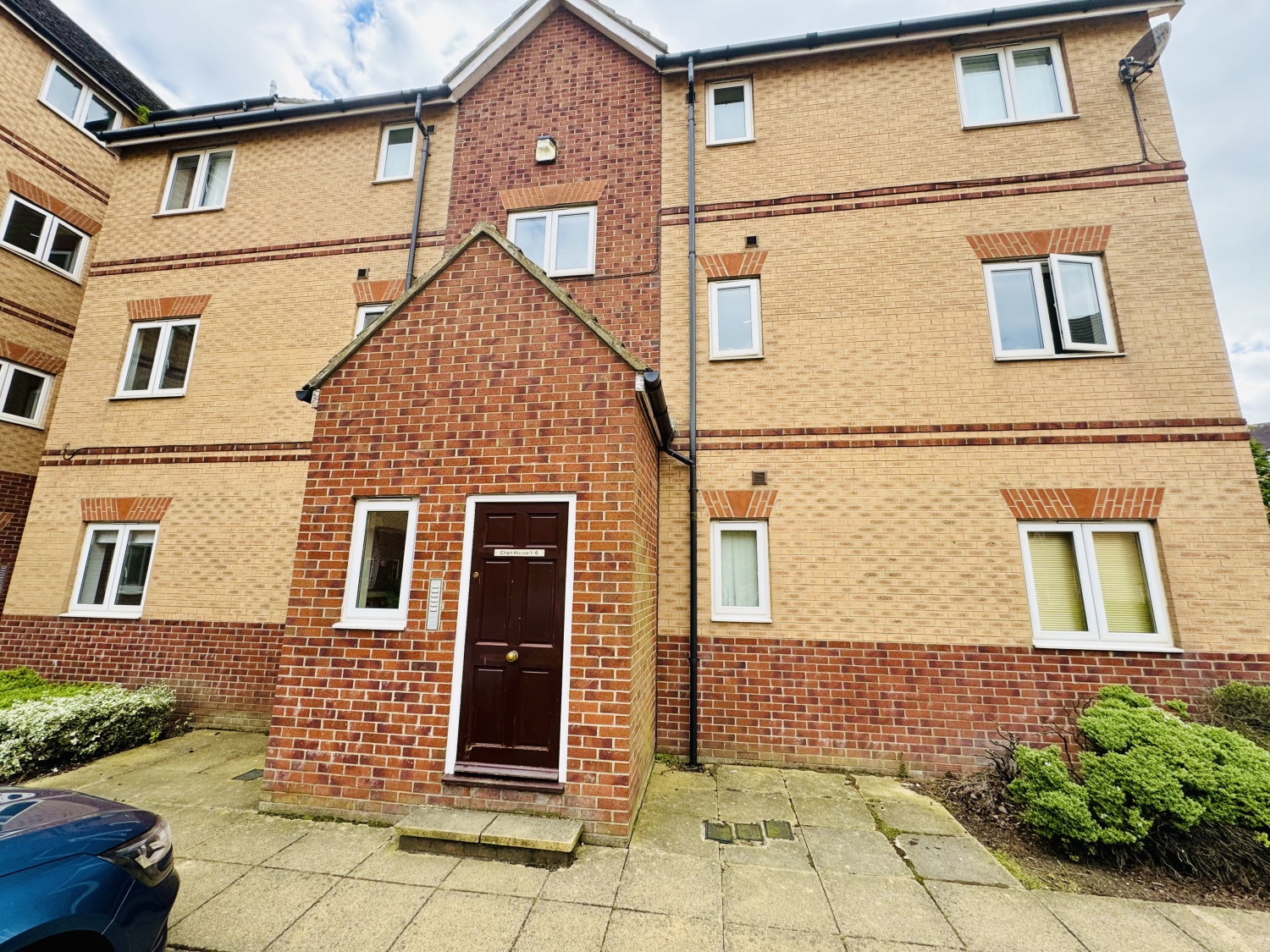 1 bedroom Apartment For Sale