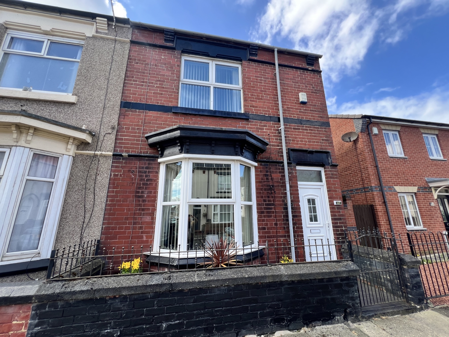 2 bedroom Terraced Under Offer