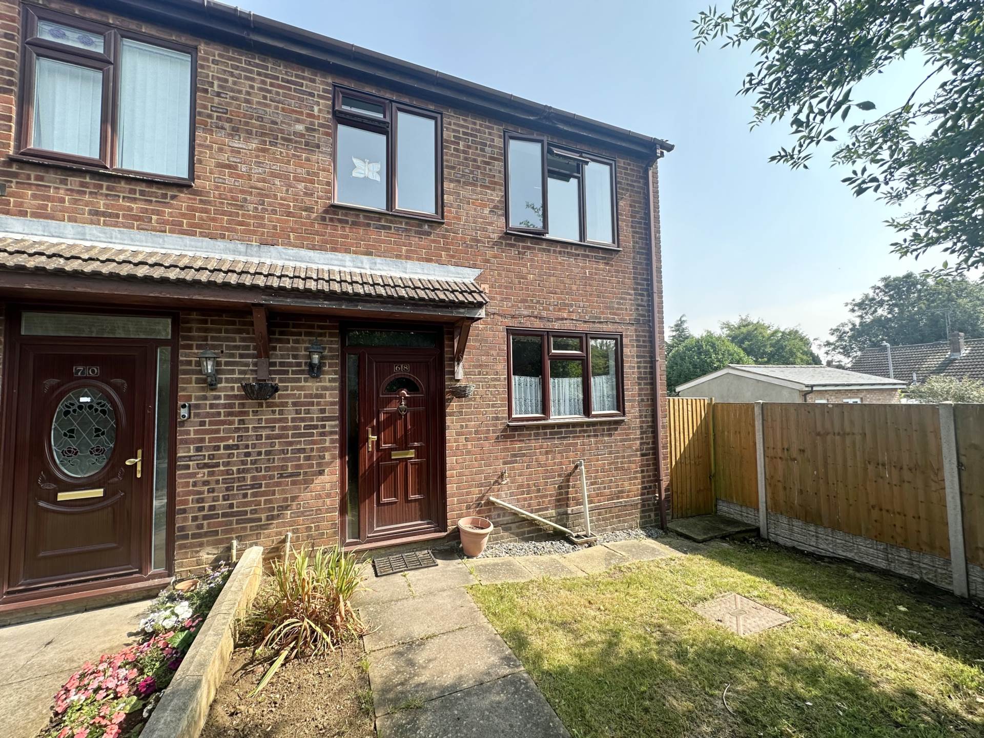 4 bedroom Semi-Detached House For Sale