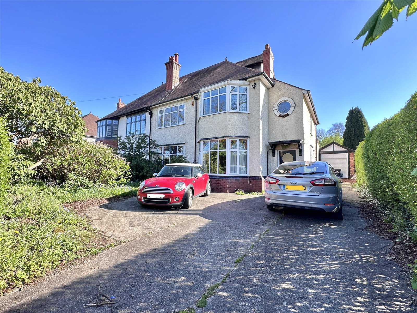 4 bedroom Semi-detached house SSTC