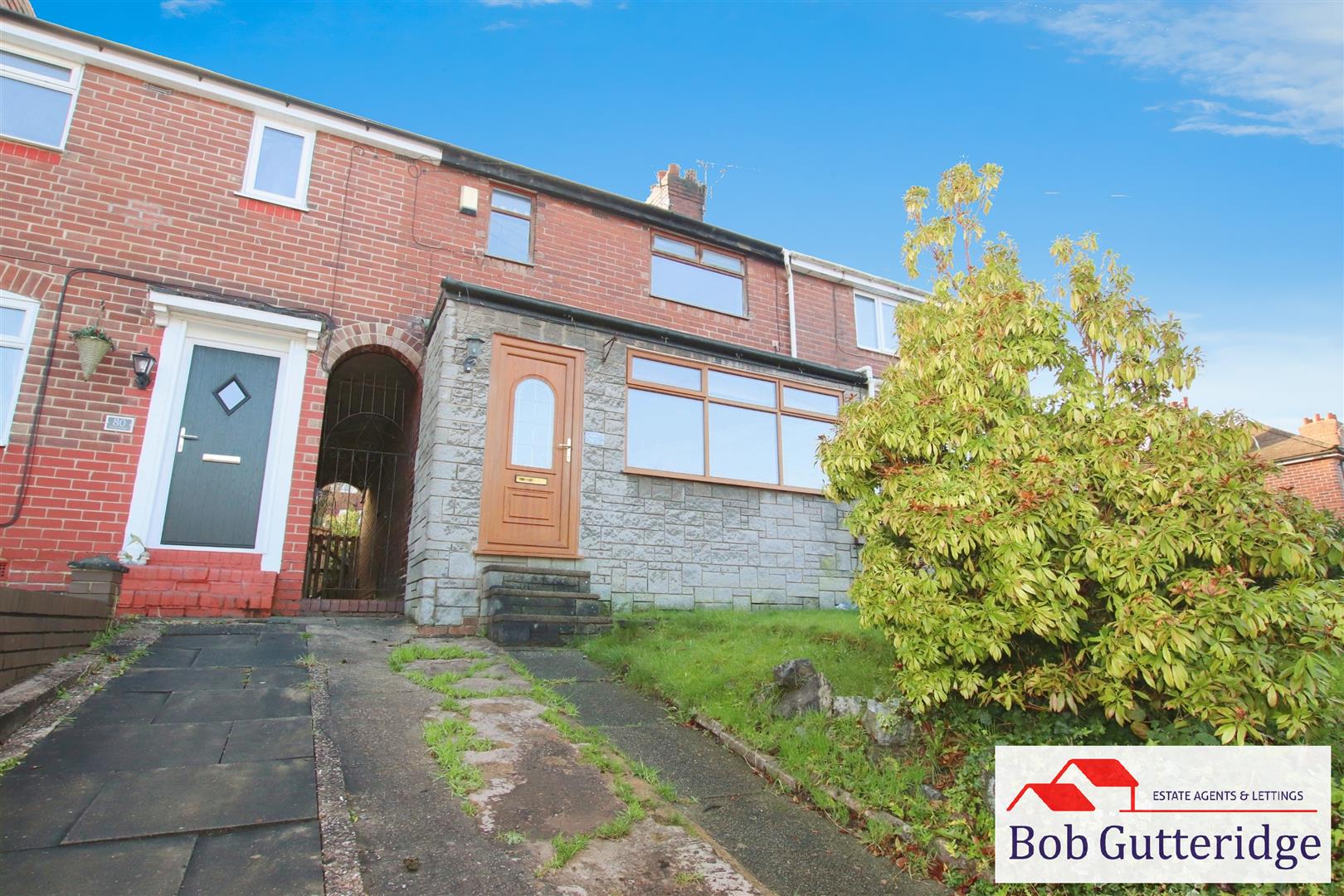 2 bedroom Terraced House SSTC