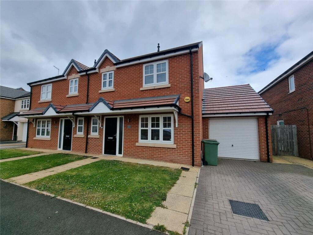 3 bedroom Semi-Detached Under Offer