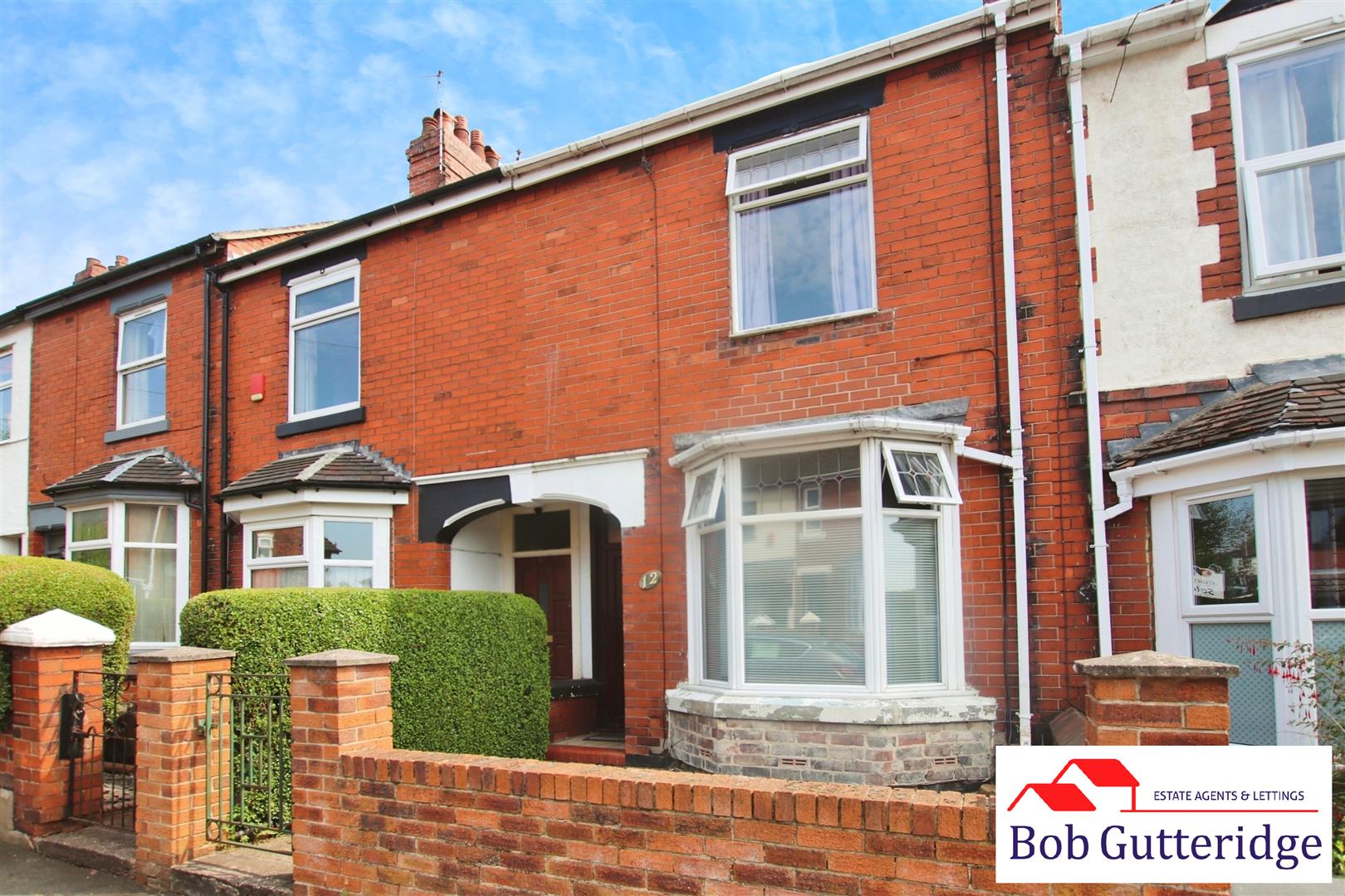 2 bedroom Terraced House SSTC