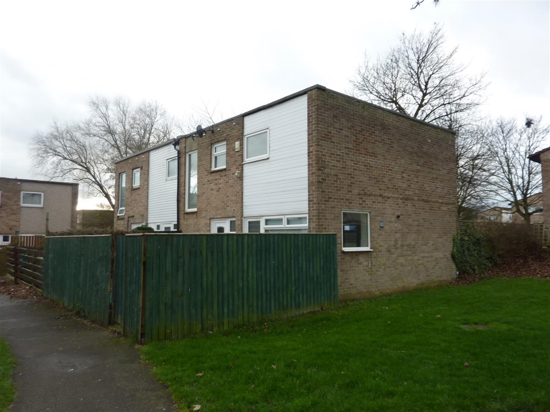 3 bedroom Terraced House To Let