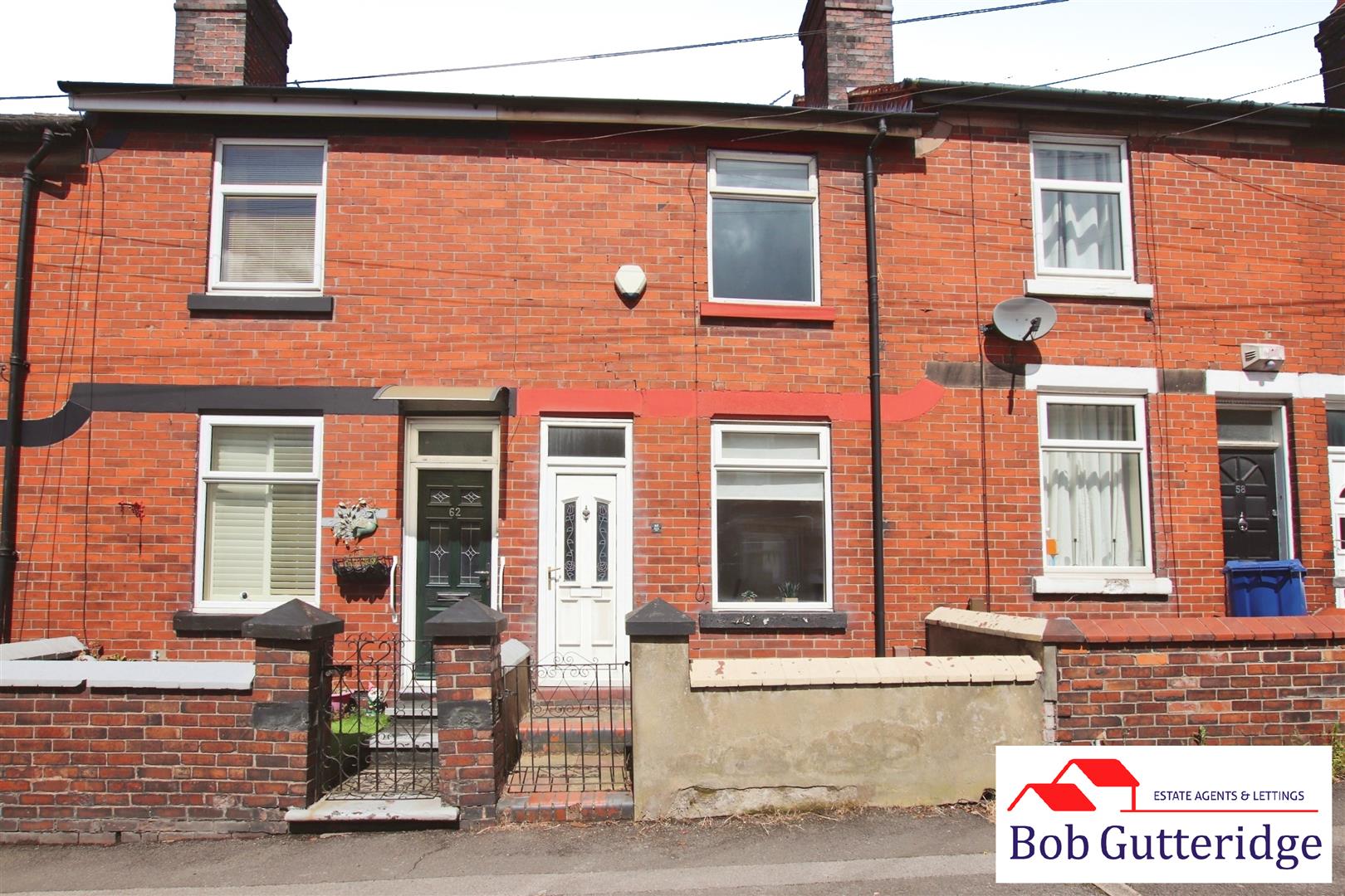 2 bedroom Terraced House SSTC