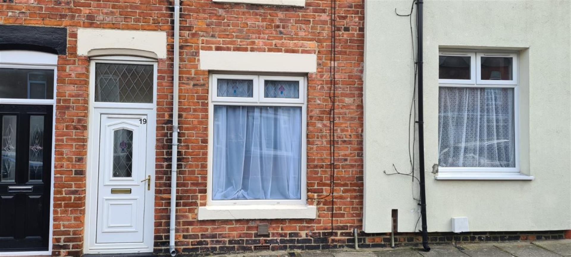  Terraced House To Let