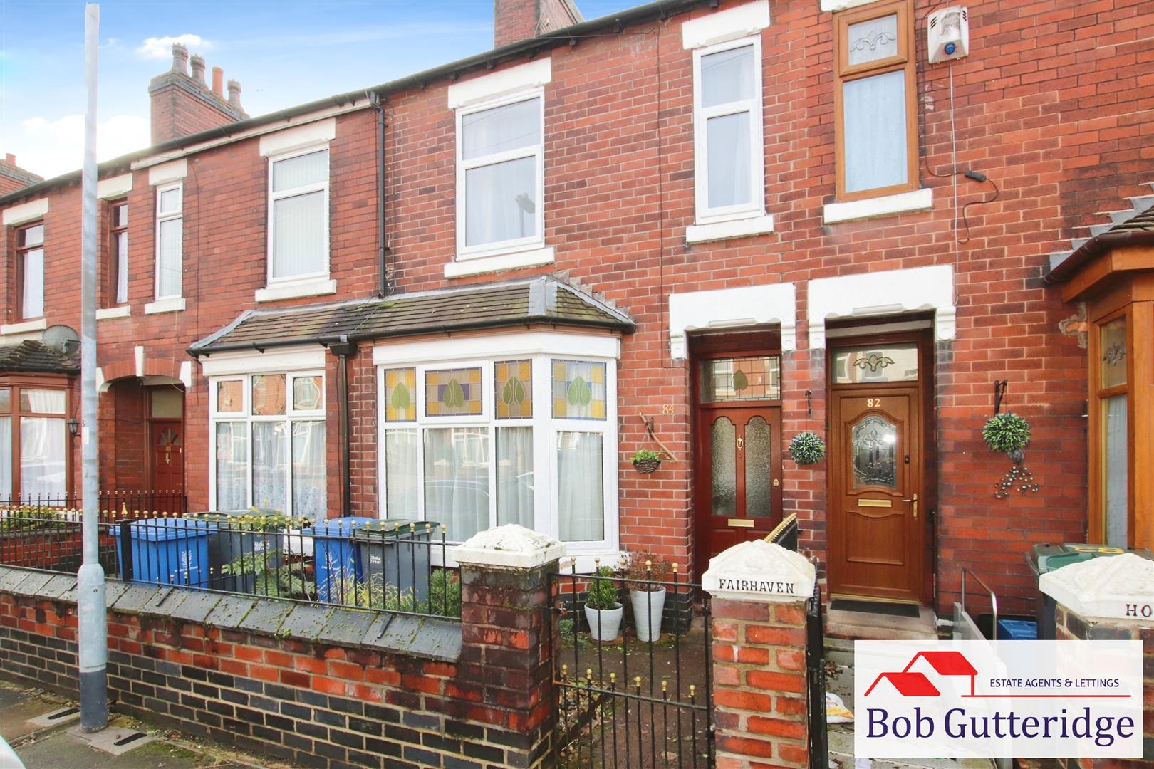 2 bedroom Terraced House SSTC