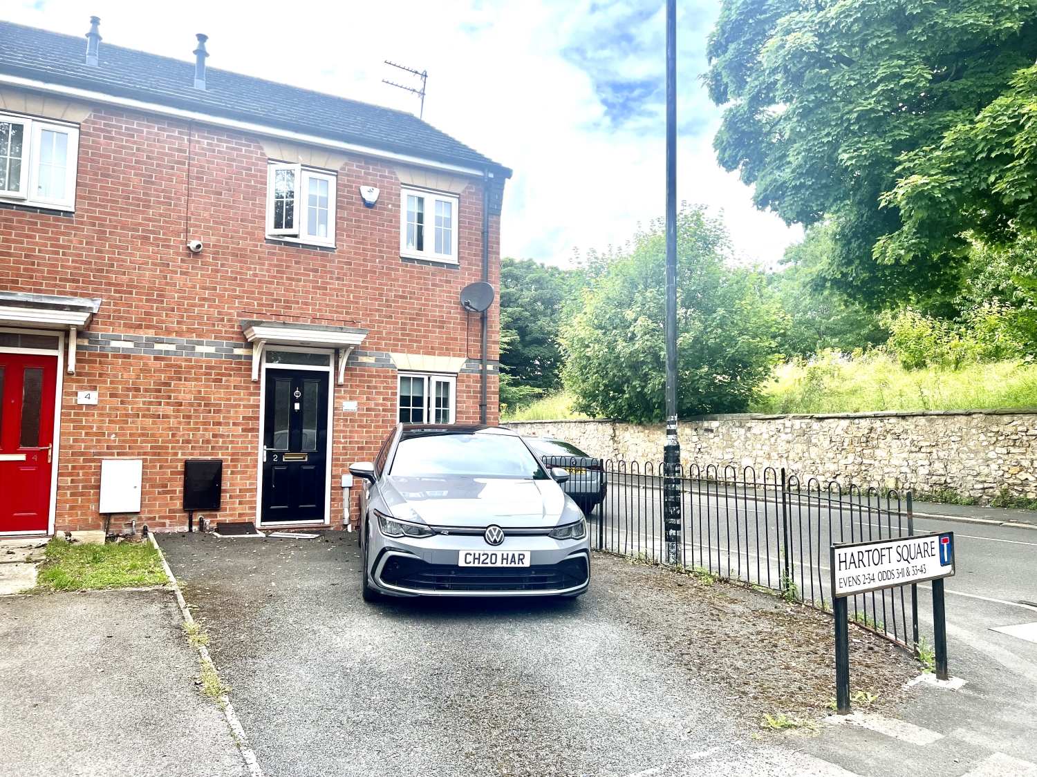 2 bedroom Semi-Detached For Sale