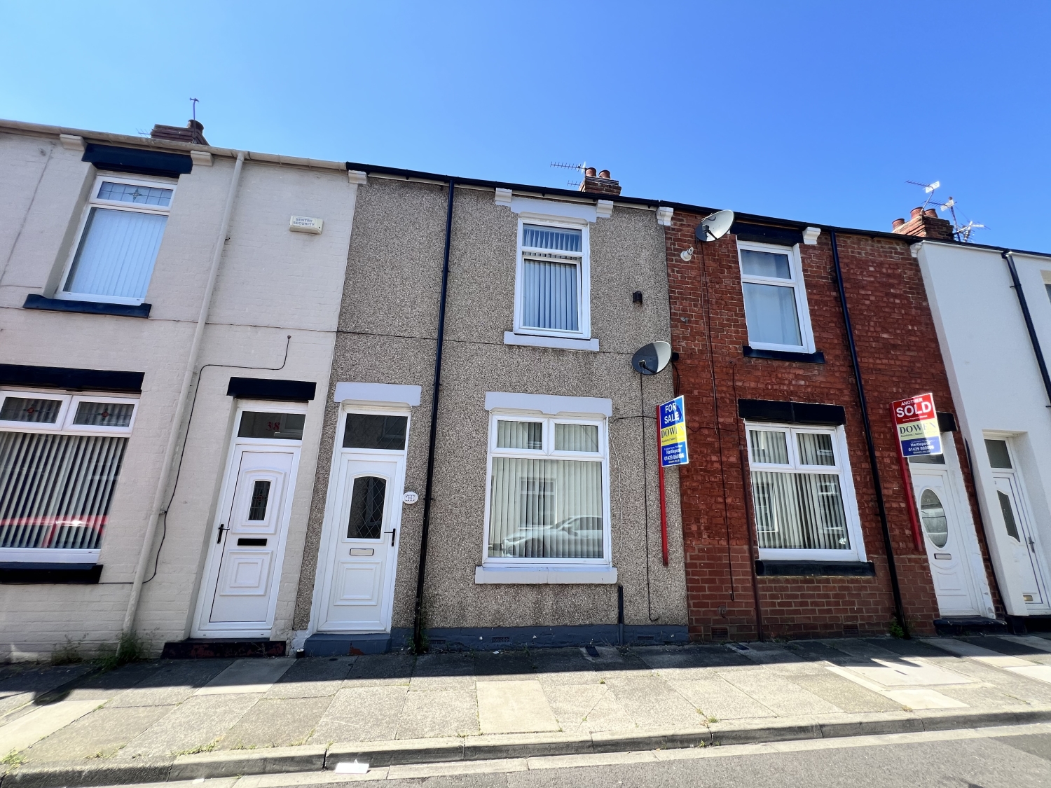 2 bedroom Terraced For Sale
