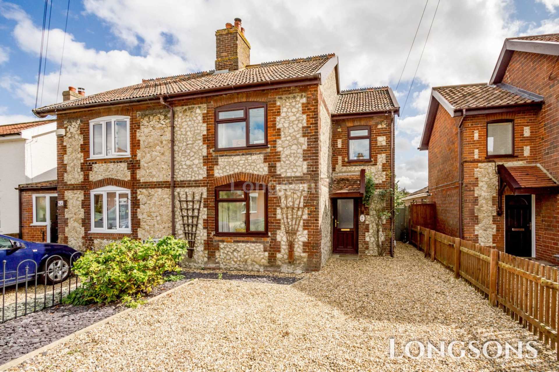 3 bedroom Semi-Detached For Sale
