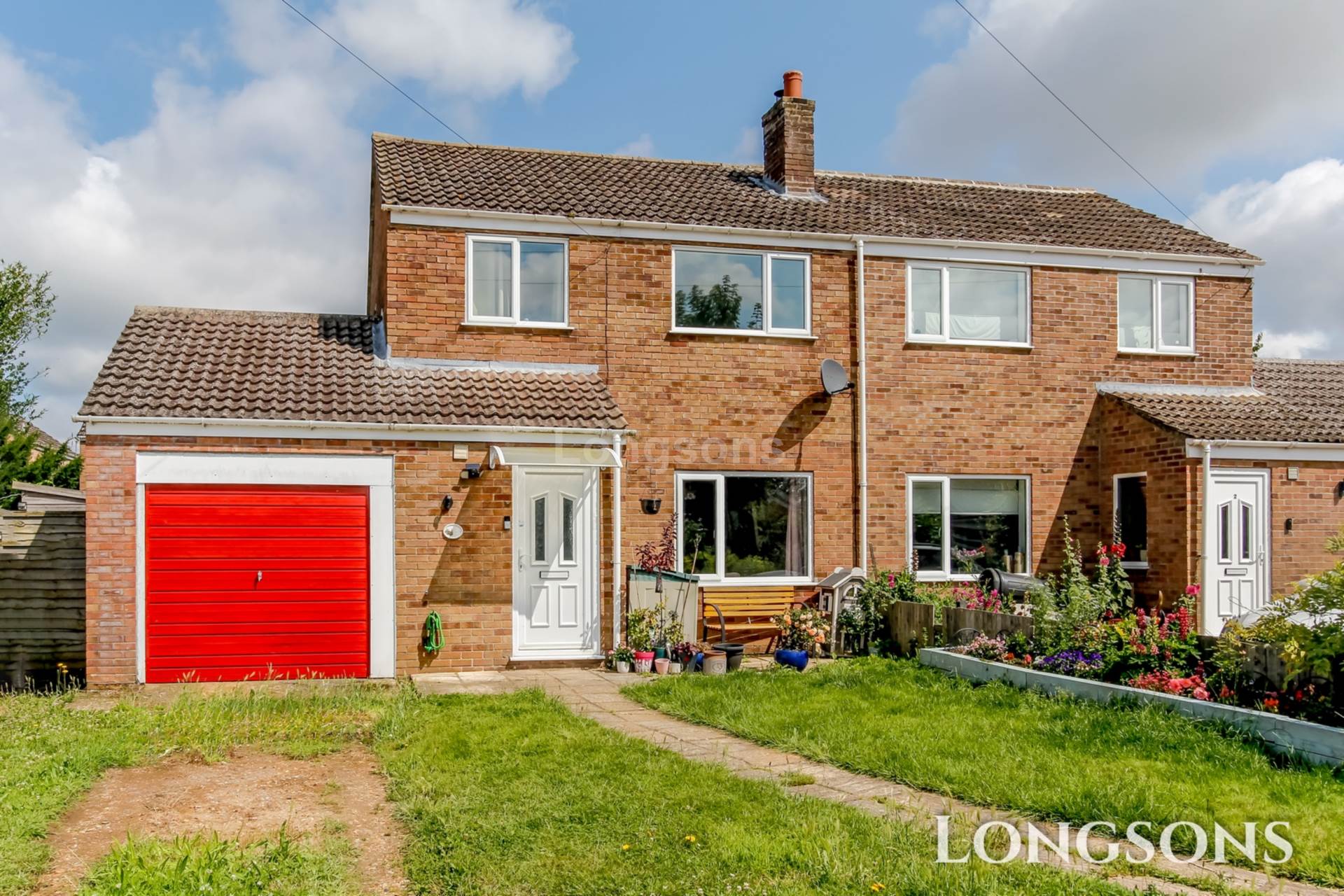 3 bedroom Semi-Detached For Sale