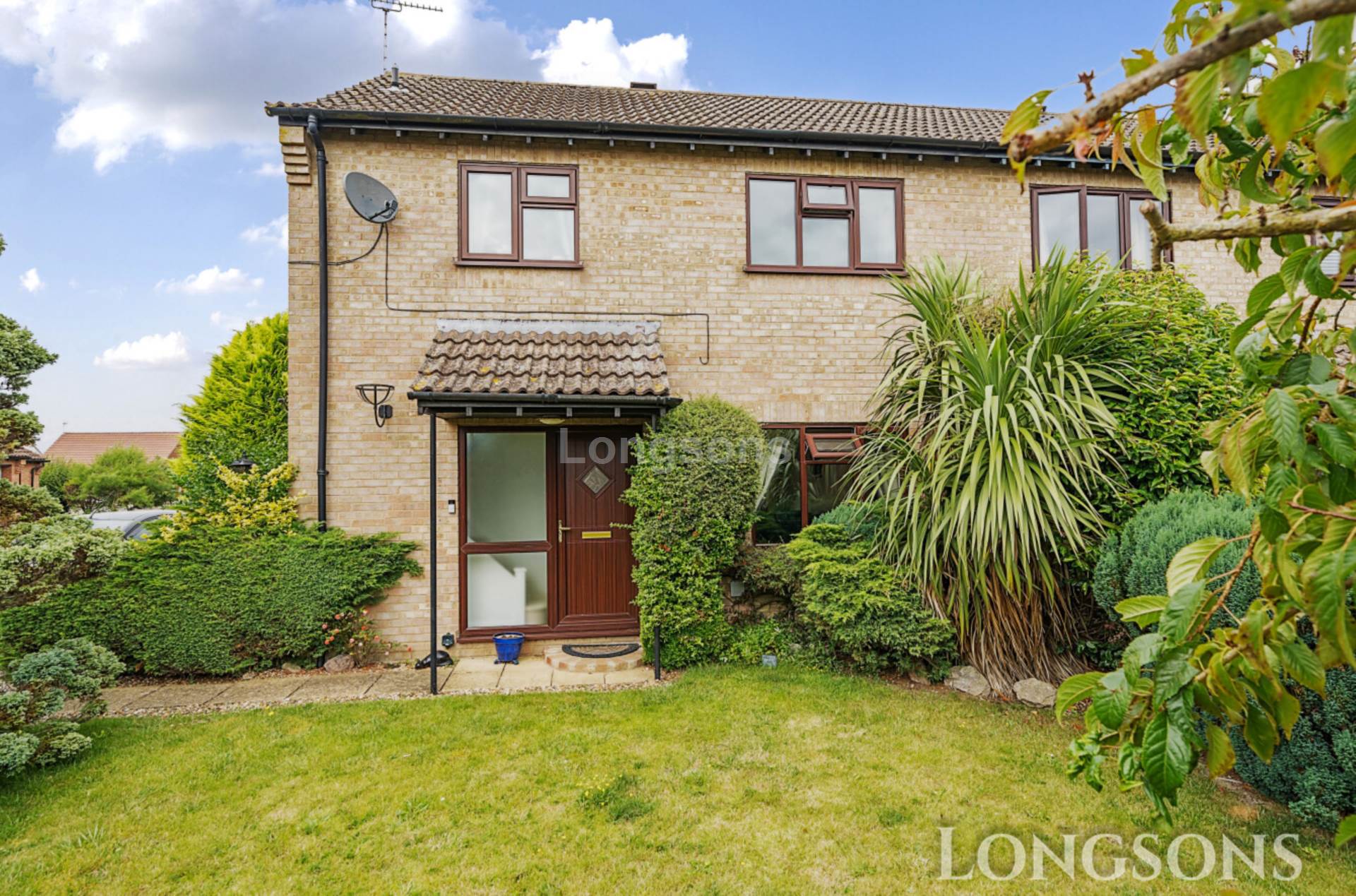 3 bedroom Semi-Detached For Sale
