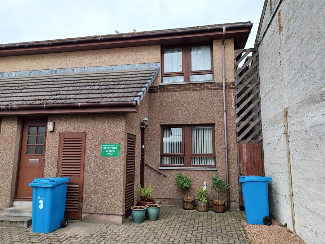 1 bedroom Flat For Sale