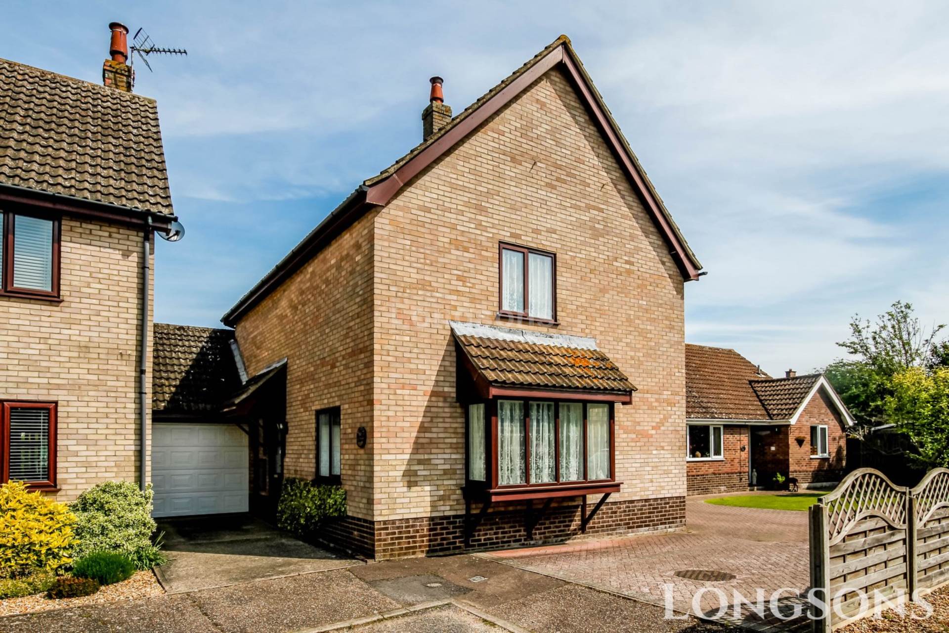3 bedroom Detached For Sale