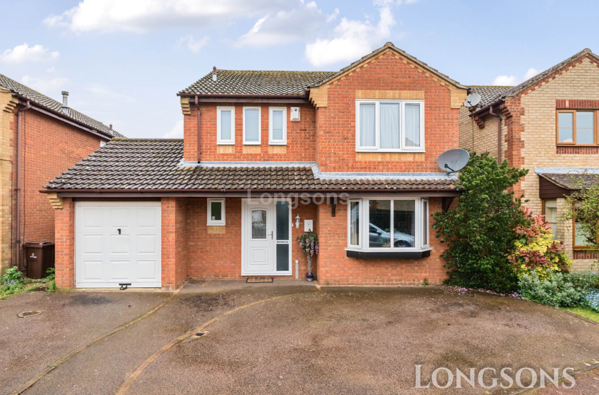 3 bedroom Detached For Sale