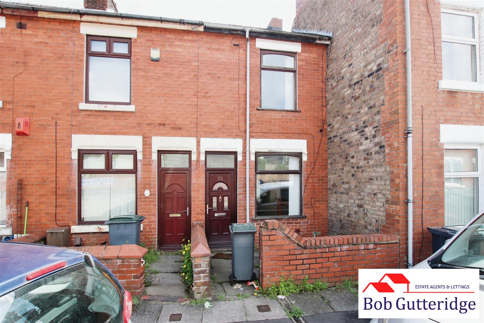 2 bedroom Terraced House SSTC