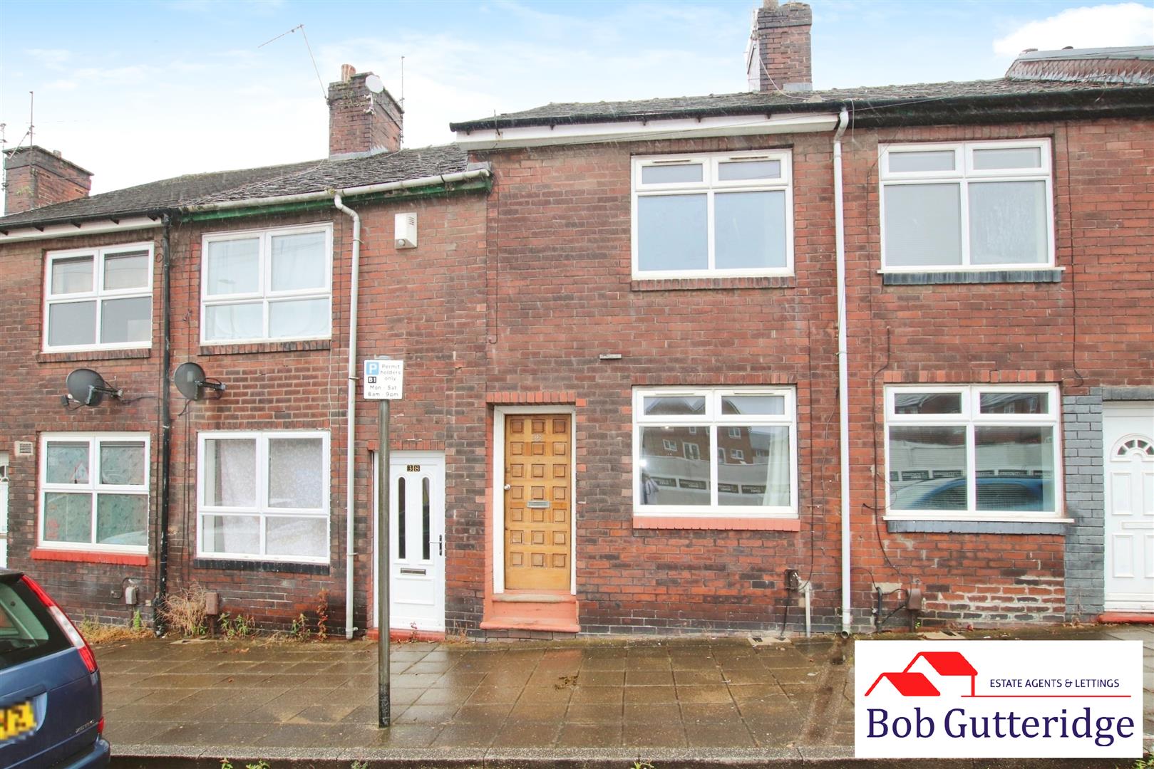 2 bedroom Terraced House SSTC